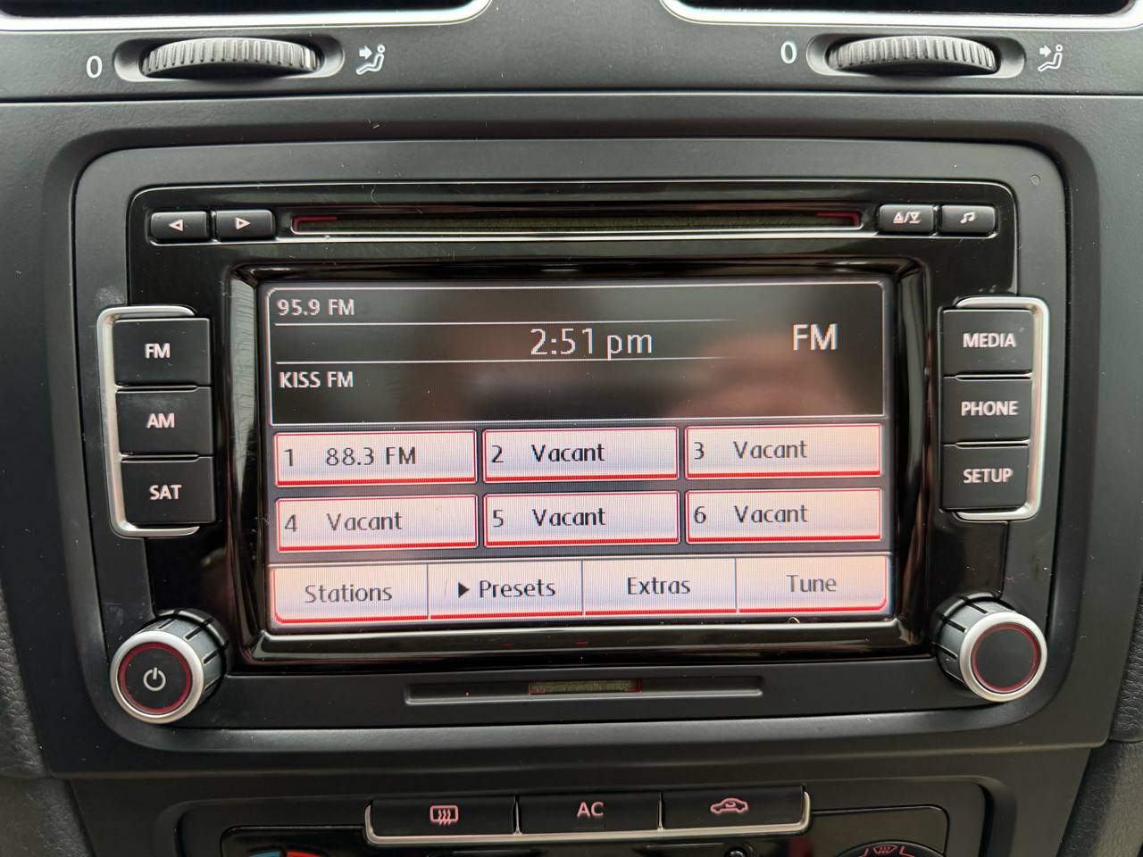 Volkswagen Jetta SportWagen 4dr DSG TDI 2012