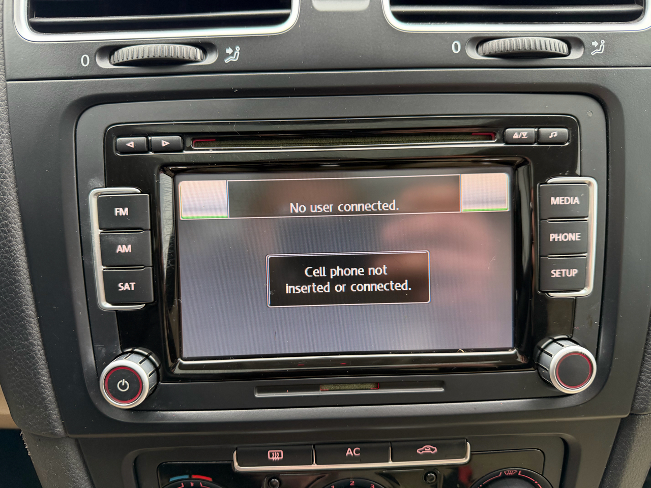 Volkswagen Jetta SportWagen 4dr DSG TDI 2012