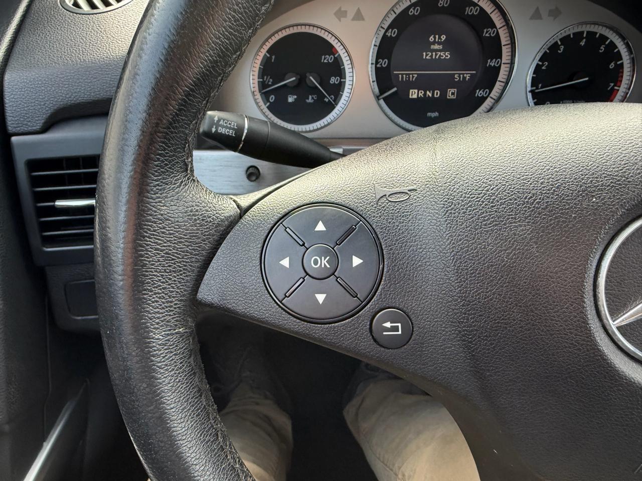 Mercedes-Benz GLK-Class 4MATIC 4dr GLK 350 2010