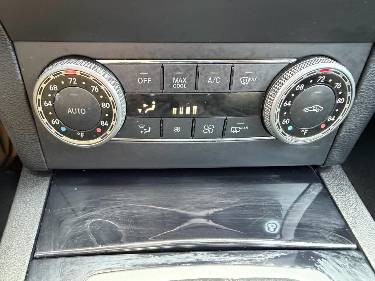 Mercedes-Benz GLK-Class 4MATIC 4dr GLK 350 2010