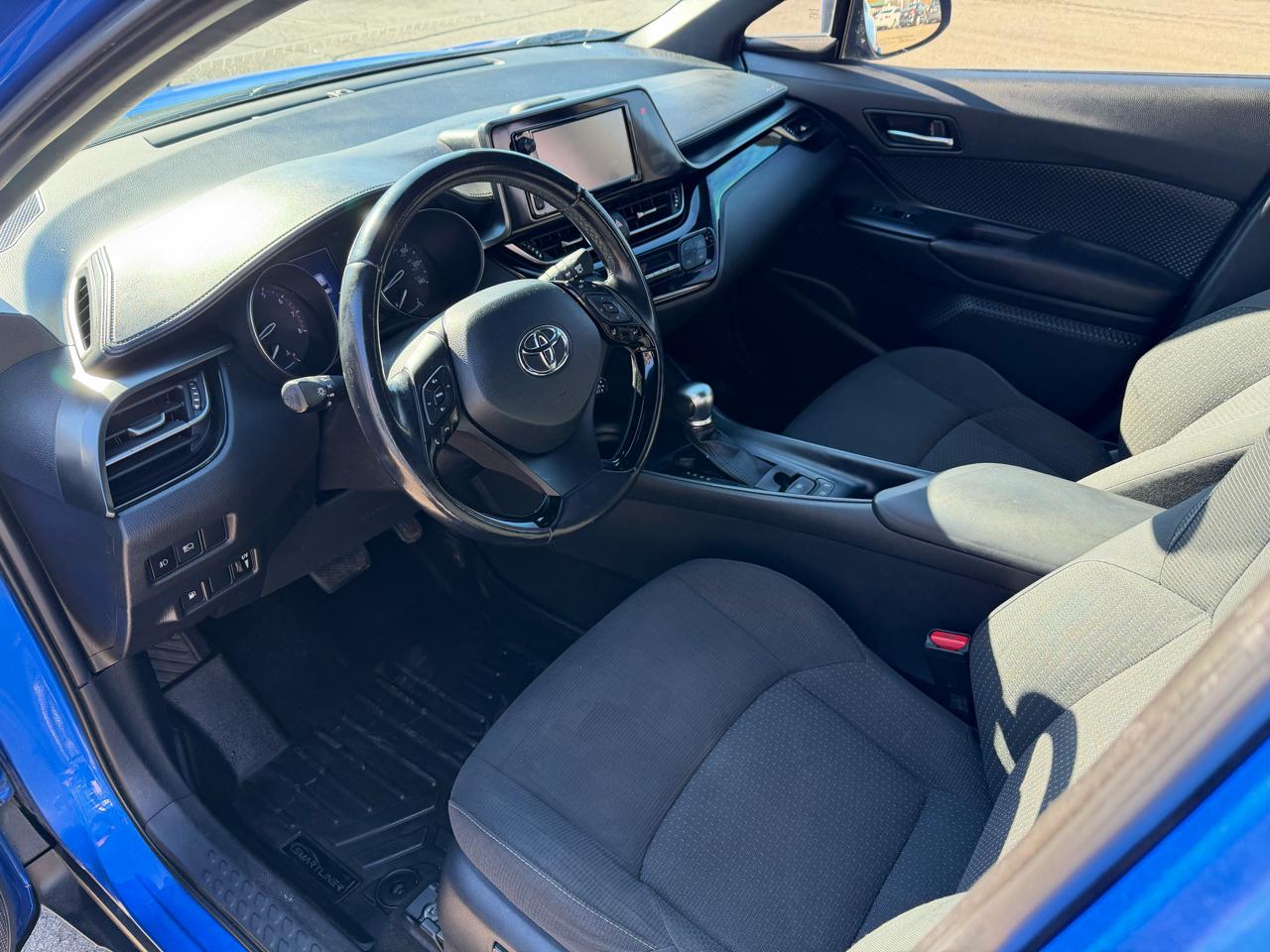 Toyota C-HR XLE FWD (Natl) 2018