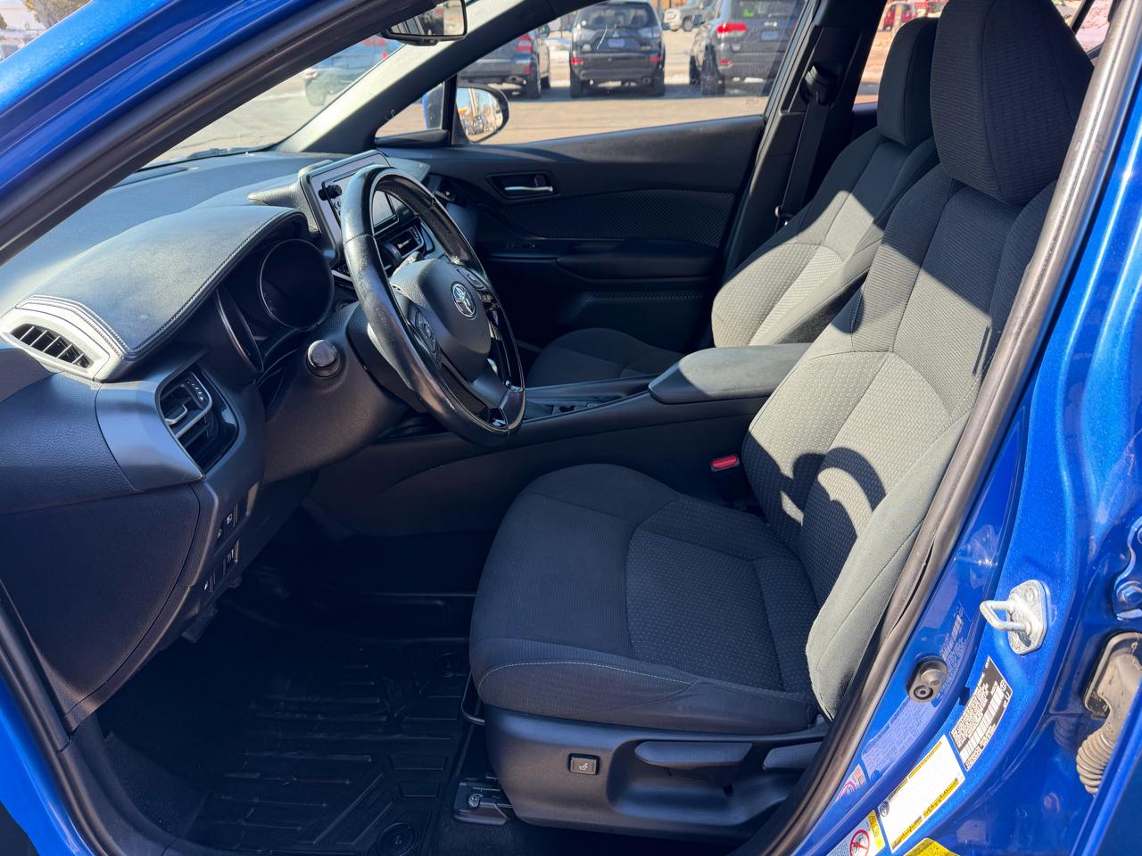 Toyota C-HR XLE FWD (Natl) 2018