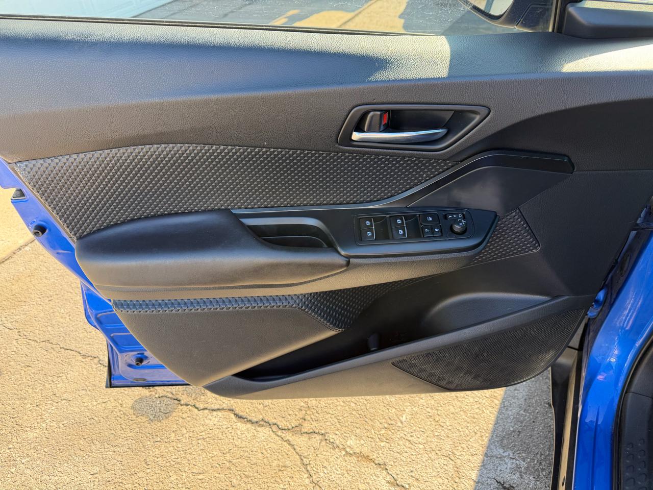 Toyota C-HR XLE FWD (Natl) 2018