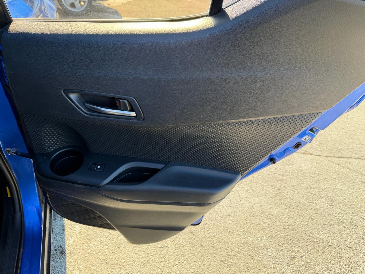 Toyota C-HR XLE FWD (Natl) 2018