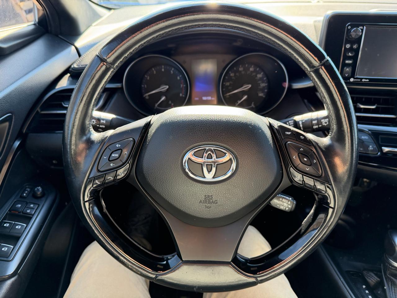 Toyota C-HR XLE FWD (Natl) 2018