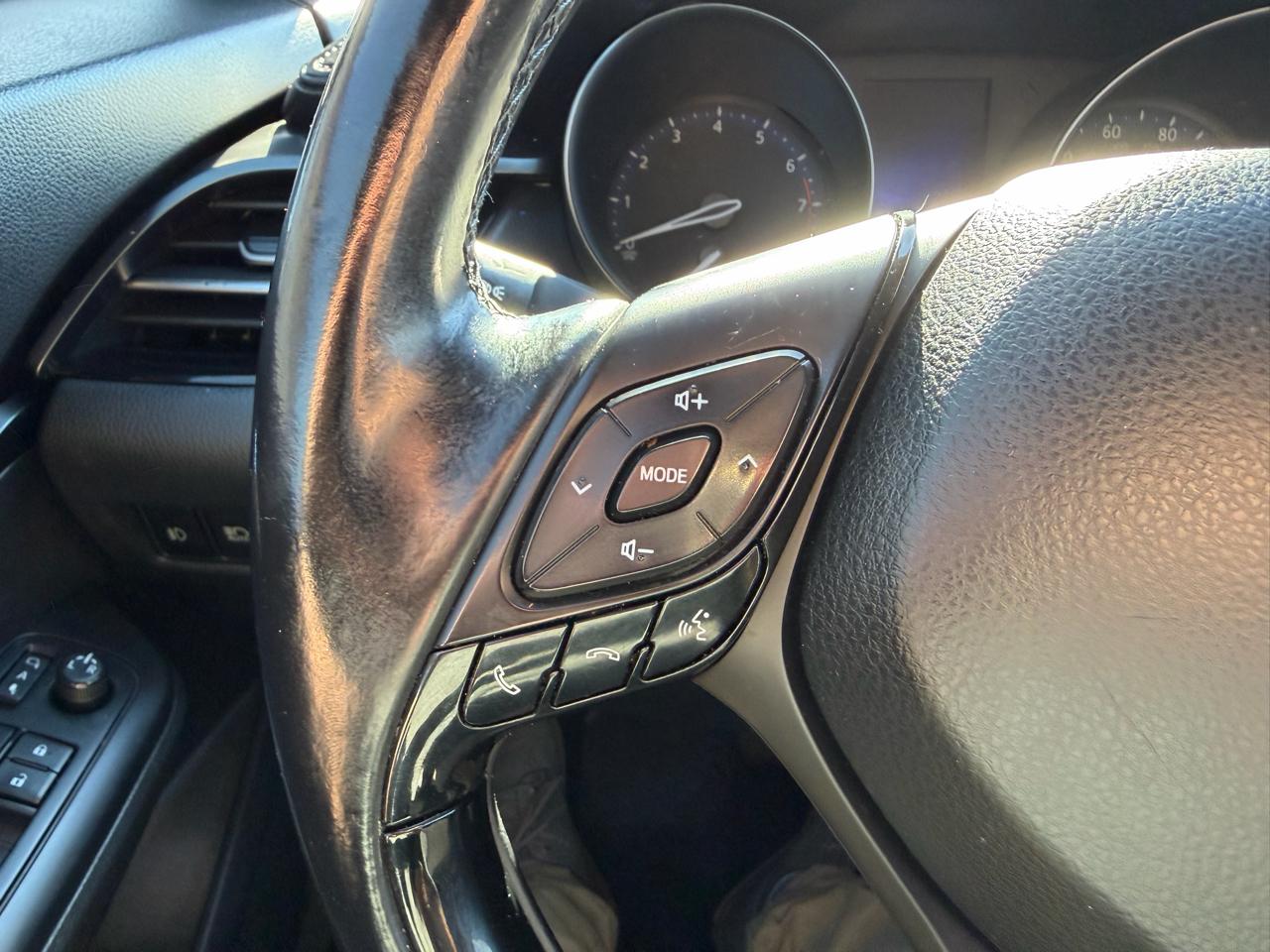 Toyota C-HR XLE FWD (Natl) 2018