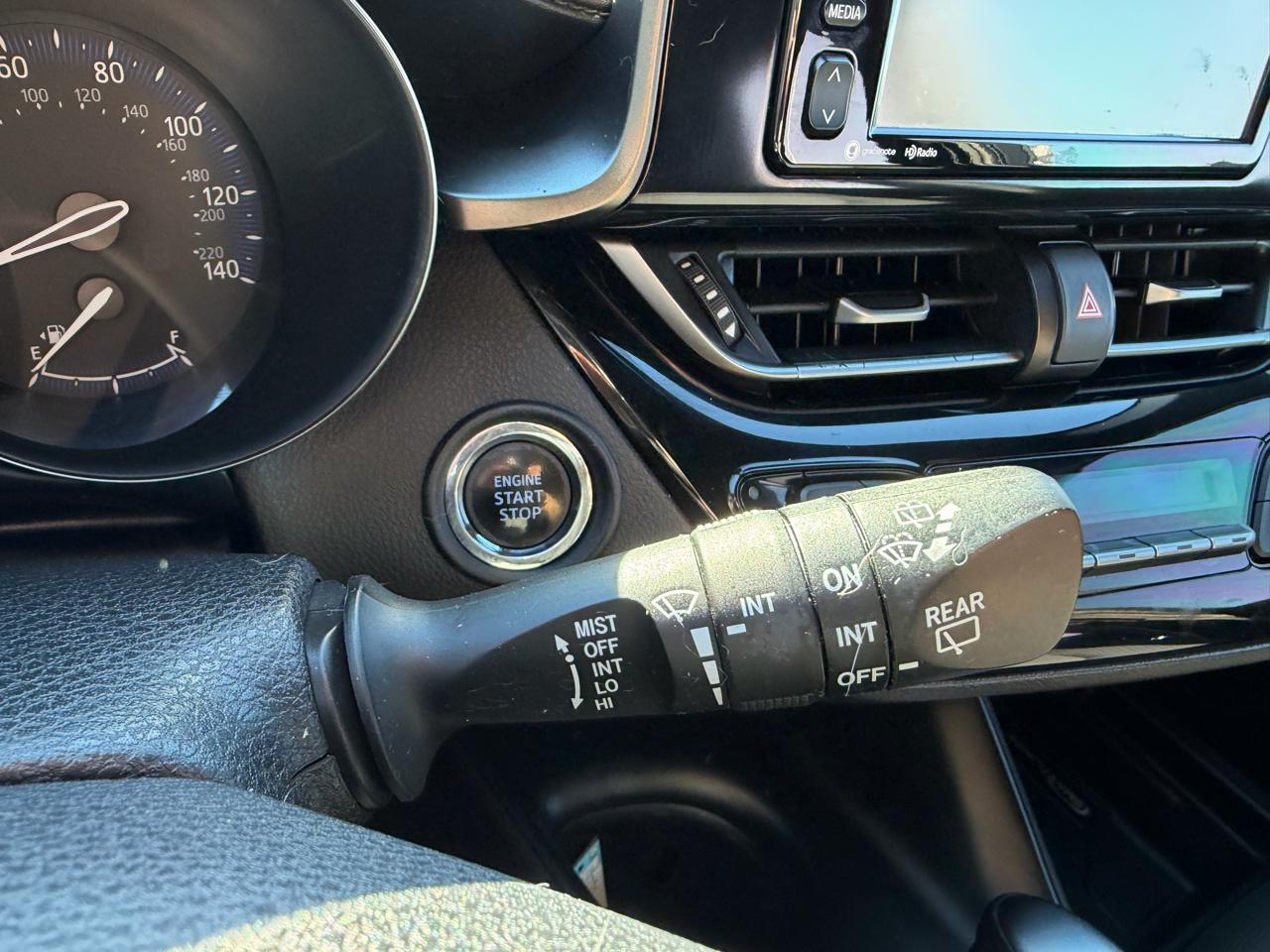 Toyota C-HR XLE FWD (Natl) 2018