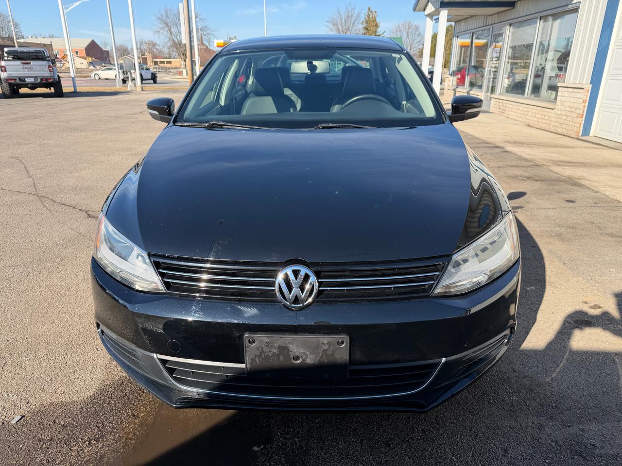 Volkswagen Jetta Sedan 4dr Man SE 2013