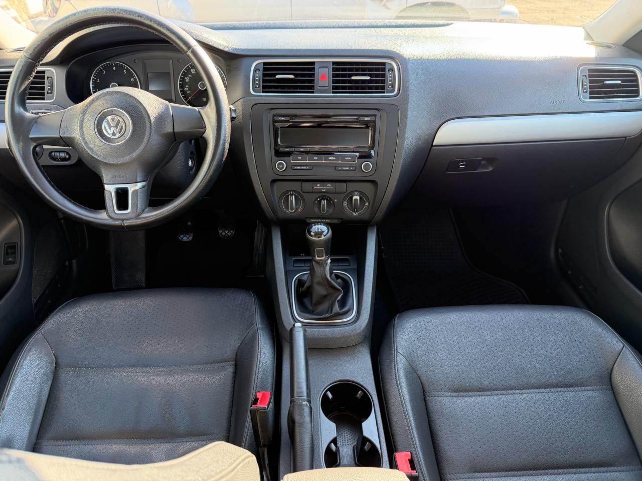 Volkswagen Jetta Sedan 4dr Man SE 2013