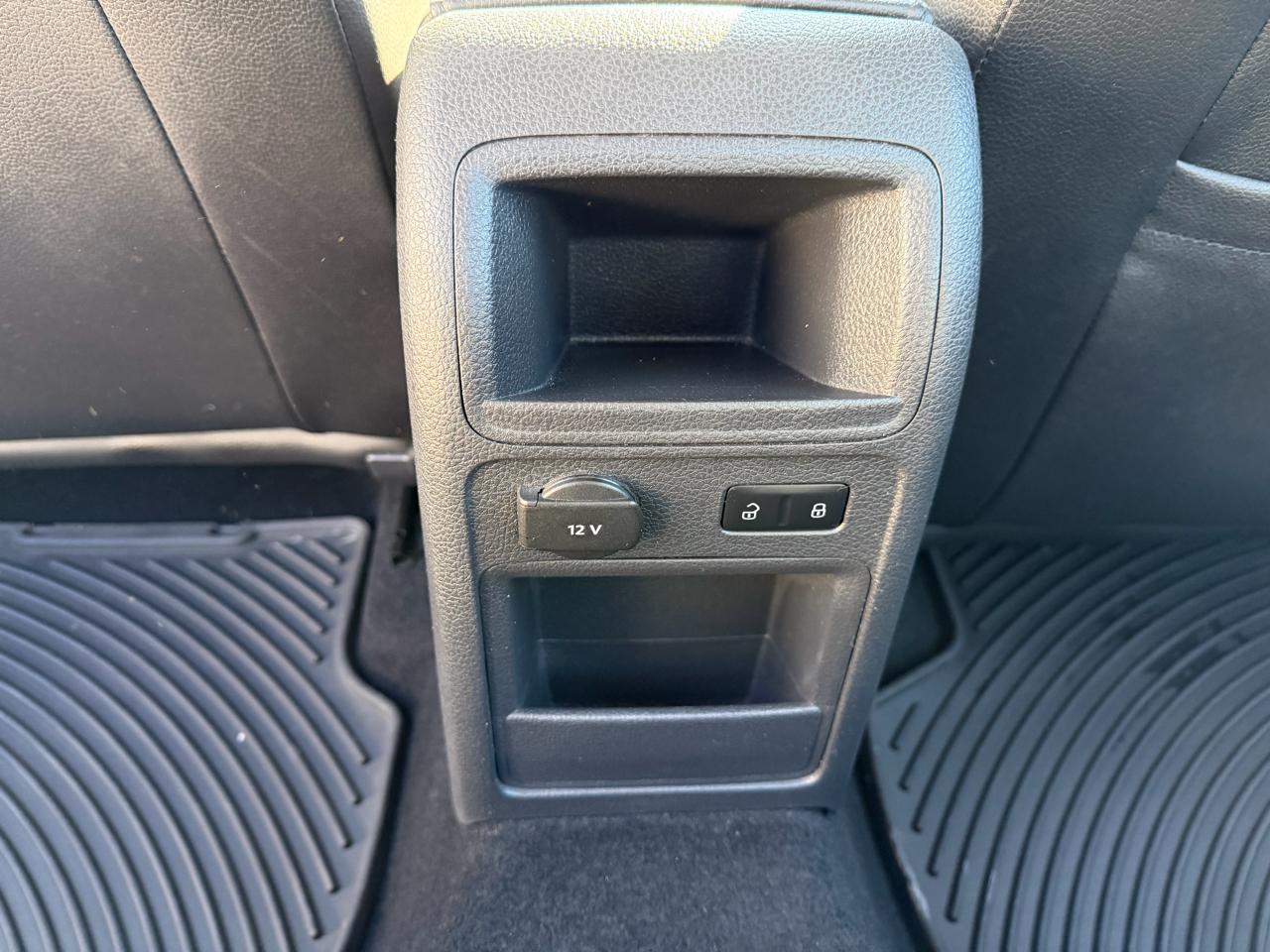 Volkswagen Jetta Sedan 4dr Man SE 2013