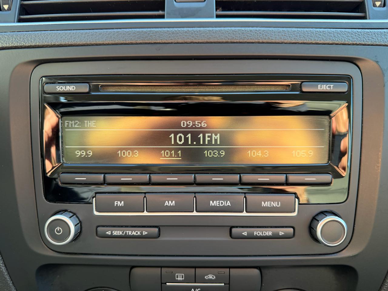 Volkswagen Jetta Sedan 4dr Man SE 2013