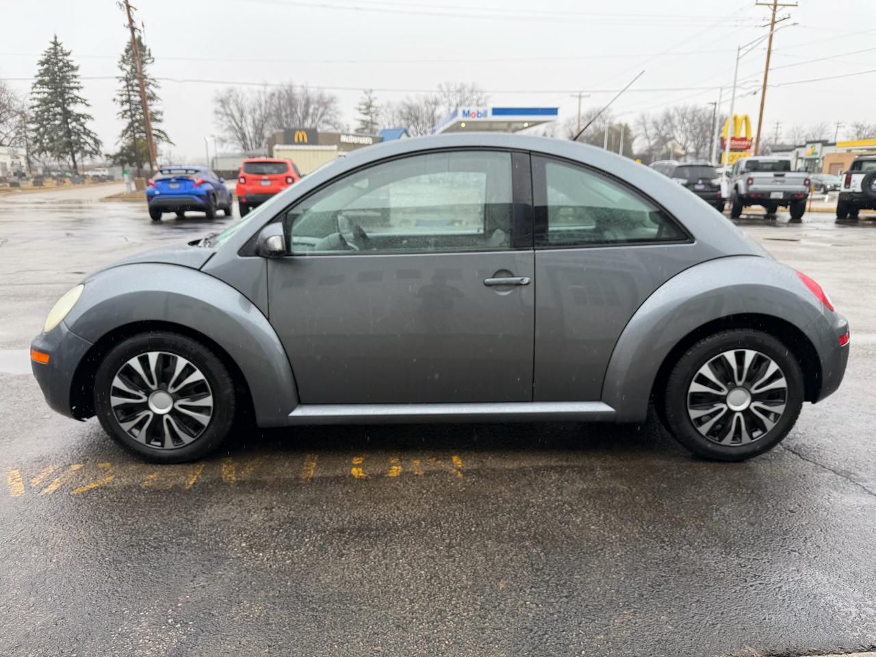 Volkswagen New Beetle Coupe 2dr Manual 2007