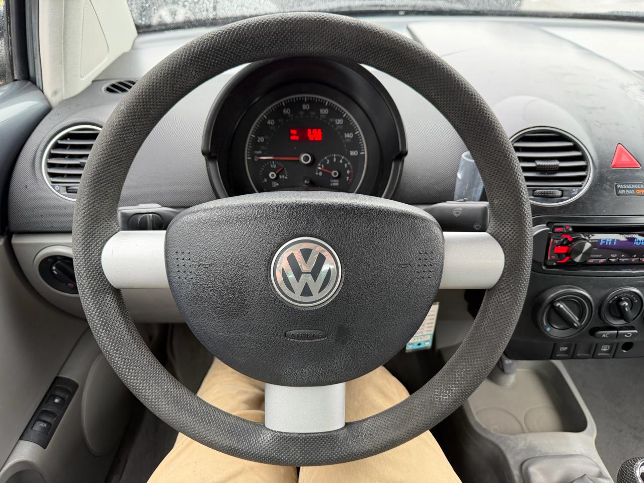 Volkswagen New Beetle Coupe 2dr Manual 2007