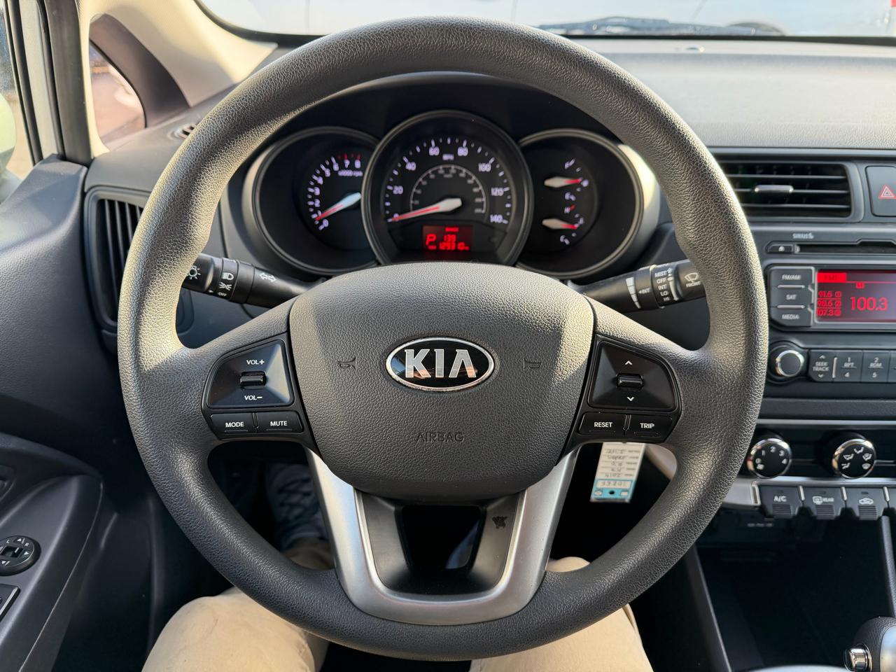 Kia Rio 4dr Sdn Auto LX 2014