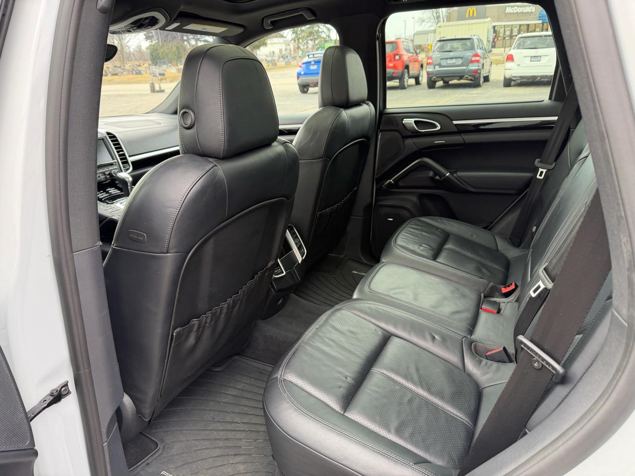 Porsche Cayenne AWD 4dr Platinum Edition 2014