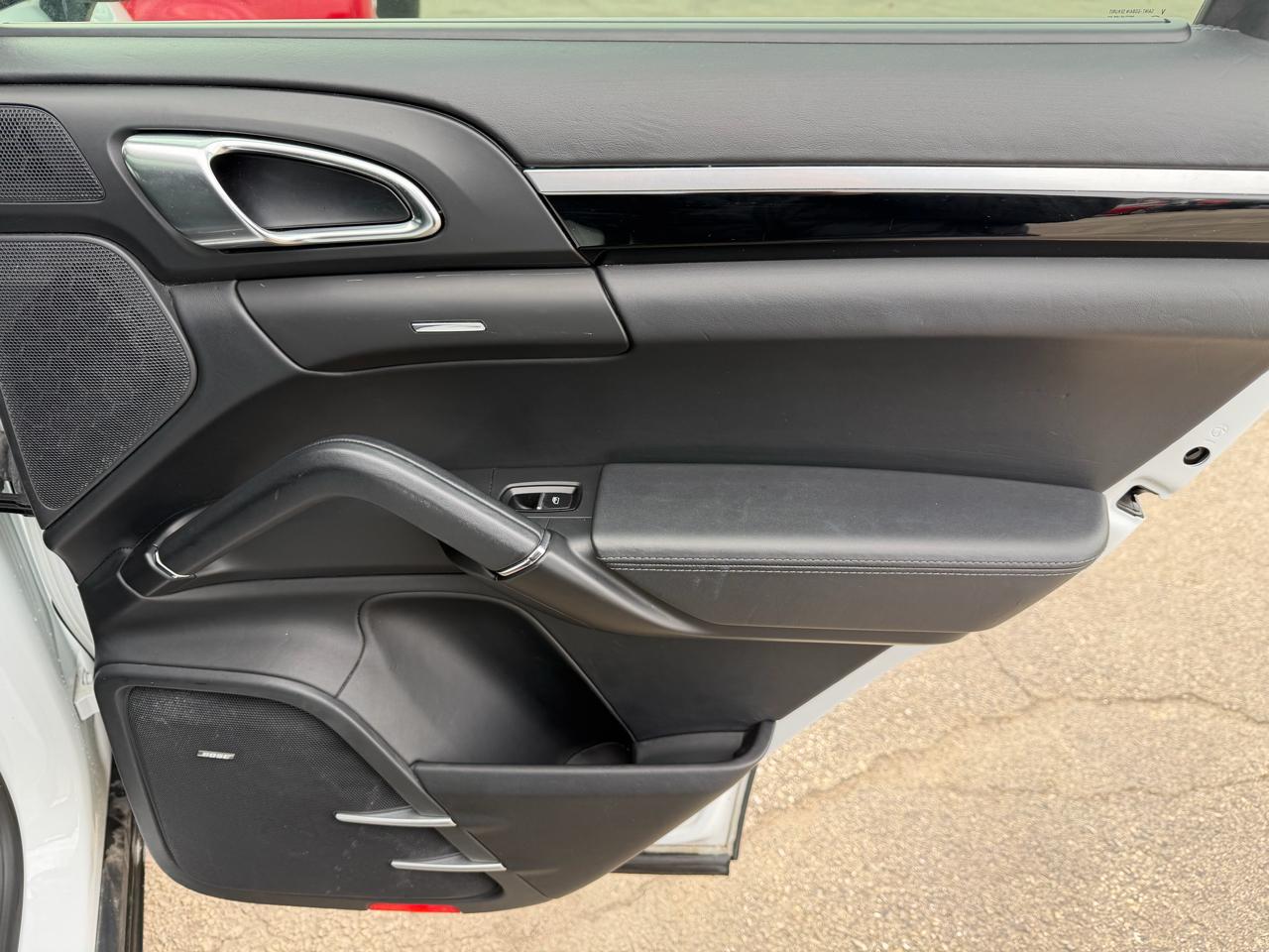 Porsche Cayenne AWD 4dr Platinum Edition 2014