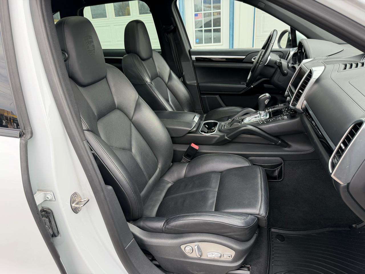 Porsche Cayenne AWD 4dr Platinum Edition 2014