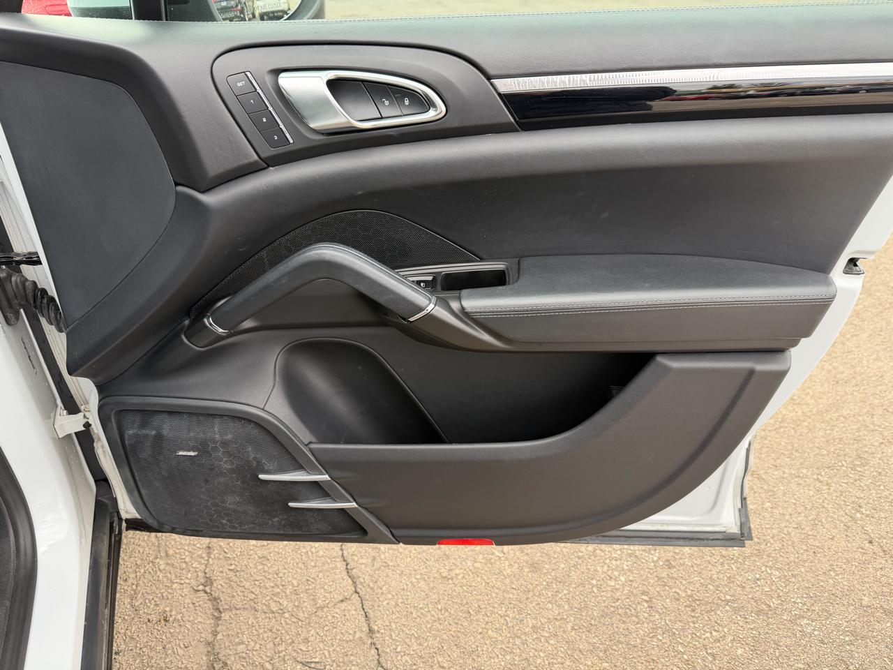 Porsche Cayenne AWD 4dr Platinum Edition 2014