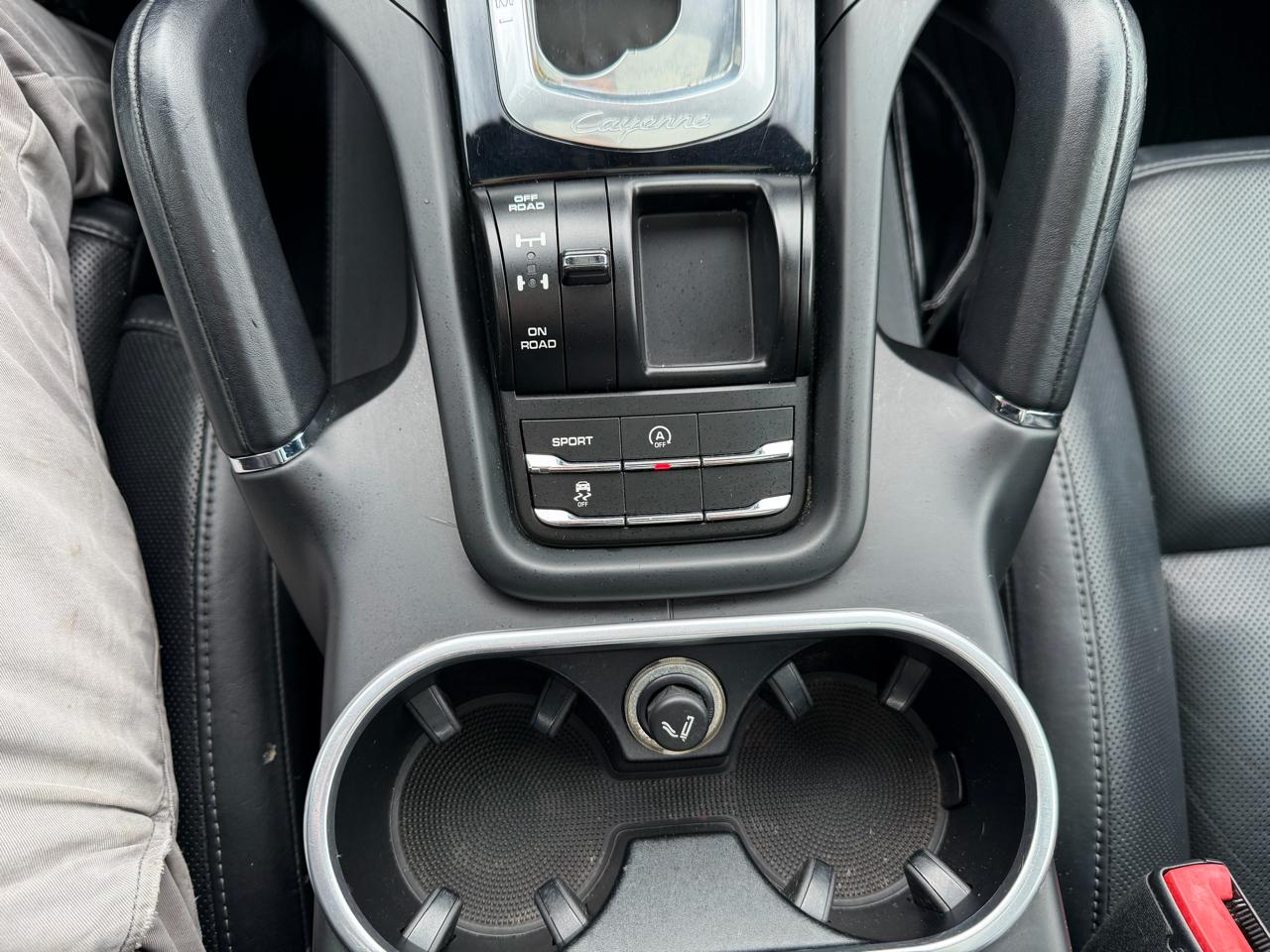 Porsche Cayenne AWD 4dr Platinum Edition 2014