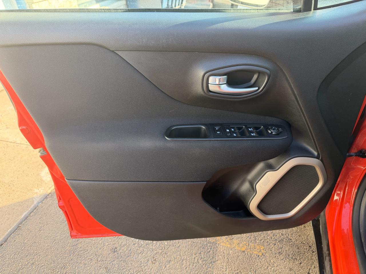 Jeep Renegade 4WD 4dr Latitude 2015