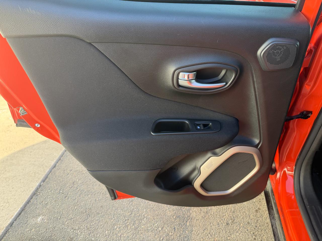 Jeep Renegade 4WD 4dr Latitude 2015