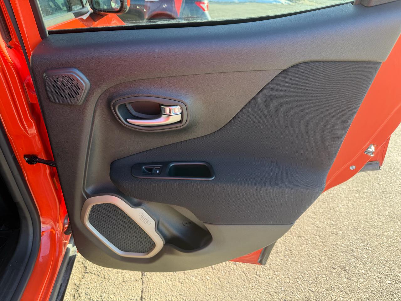 Jeep Renegade 4WD 4dr Latitude 2015