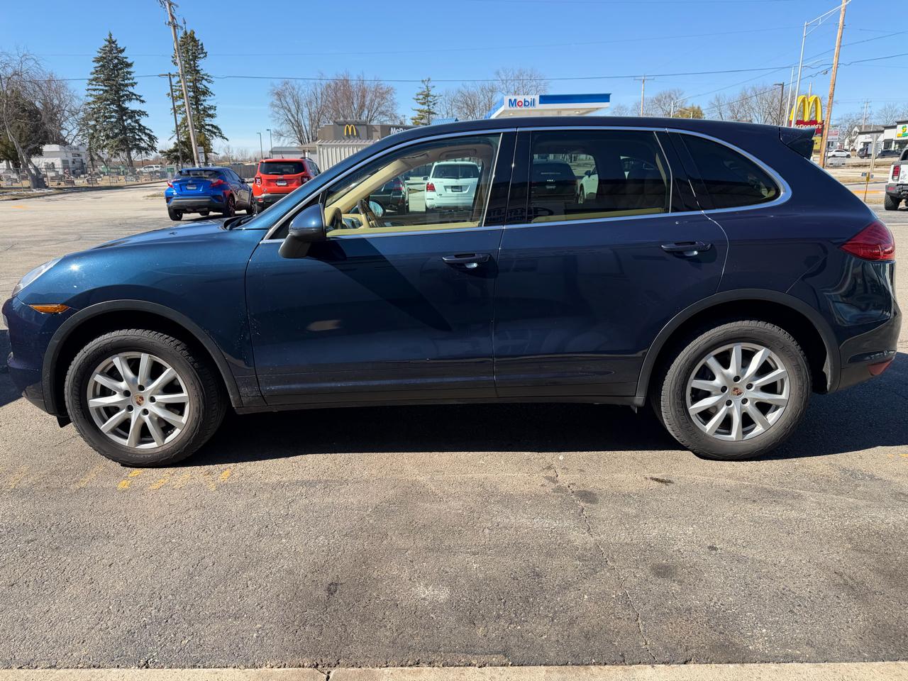 Porsche Cayenne AWD 4dr 2014