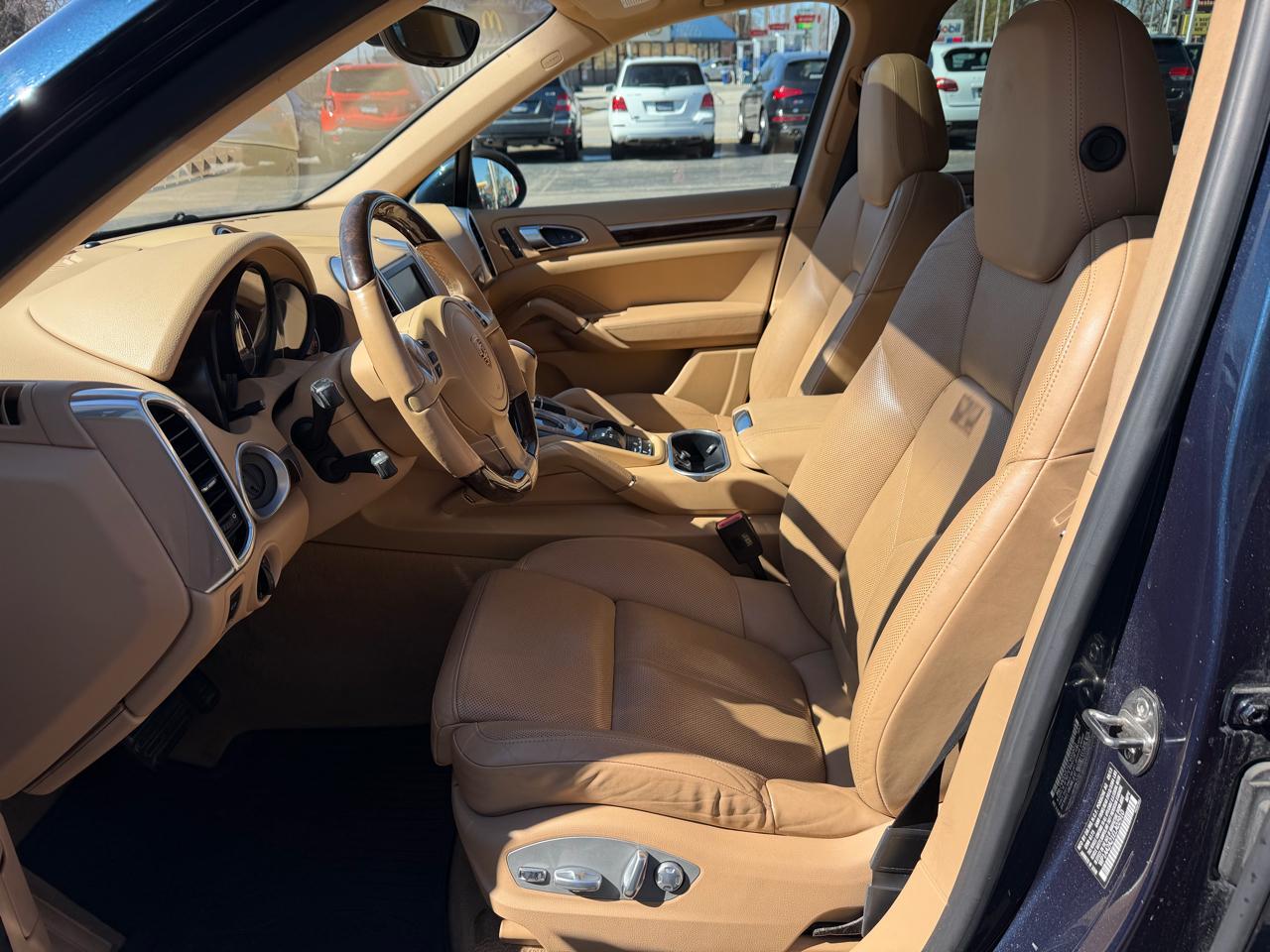 Porsche Cayenne AWD 4dr 2014