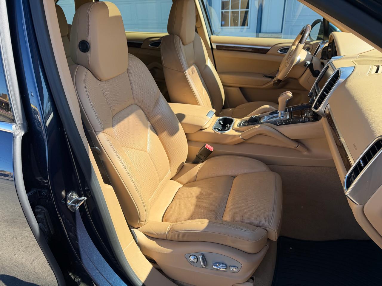 Porsche Cayenne AWD 4dr 2014