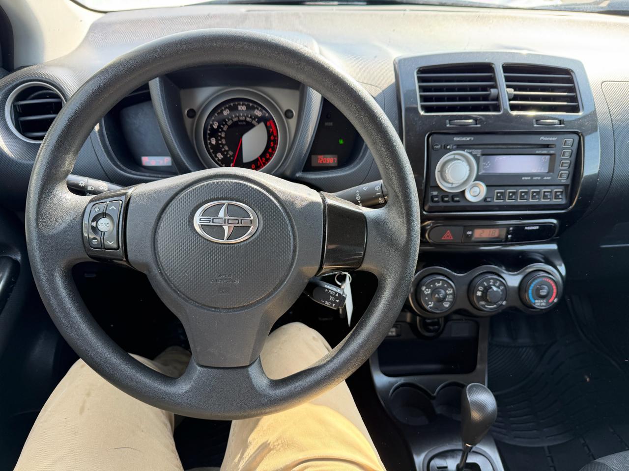 Scion xD 5dr HB Auto (Natl) 2010
