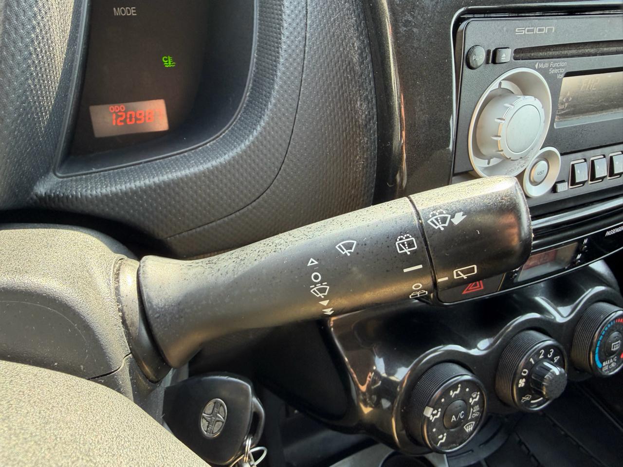 Scion xD 5dr HB Auto (Natl) 2010