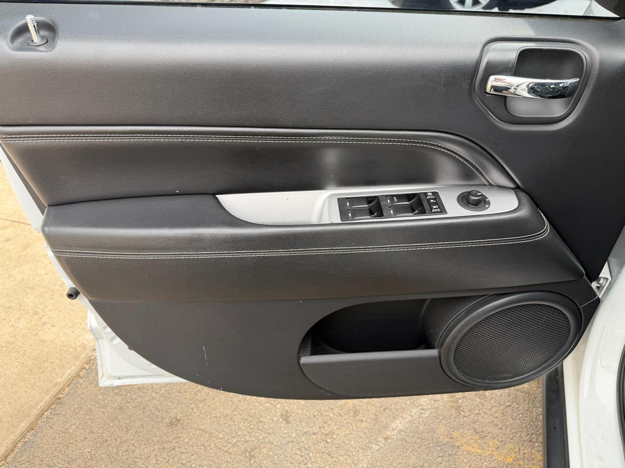 Jeep Compass FWD 4dr Latitude 2016