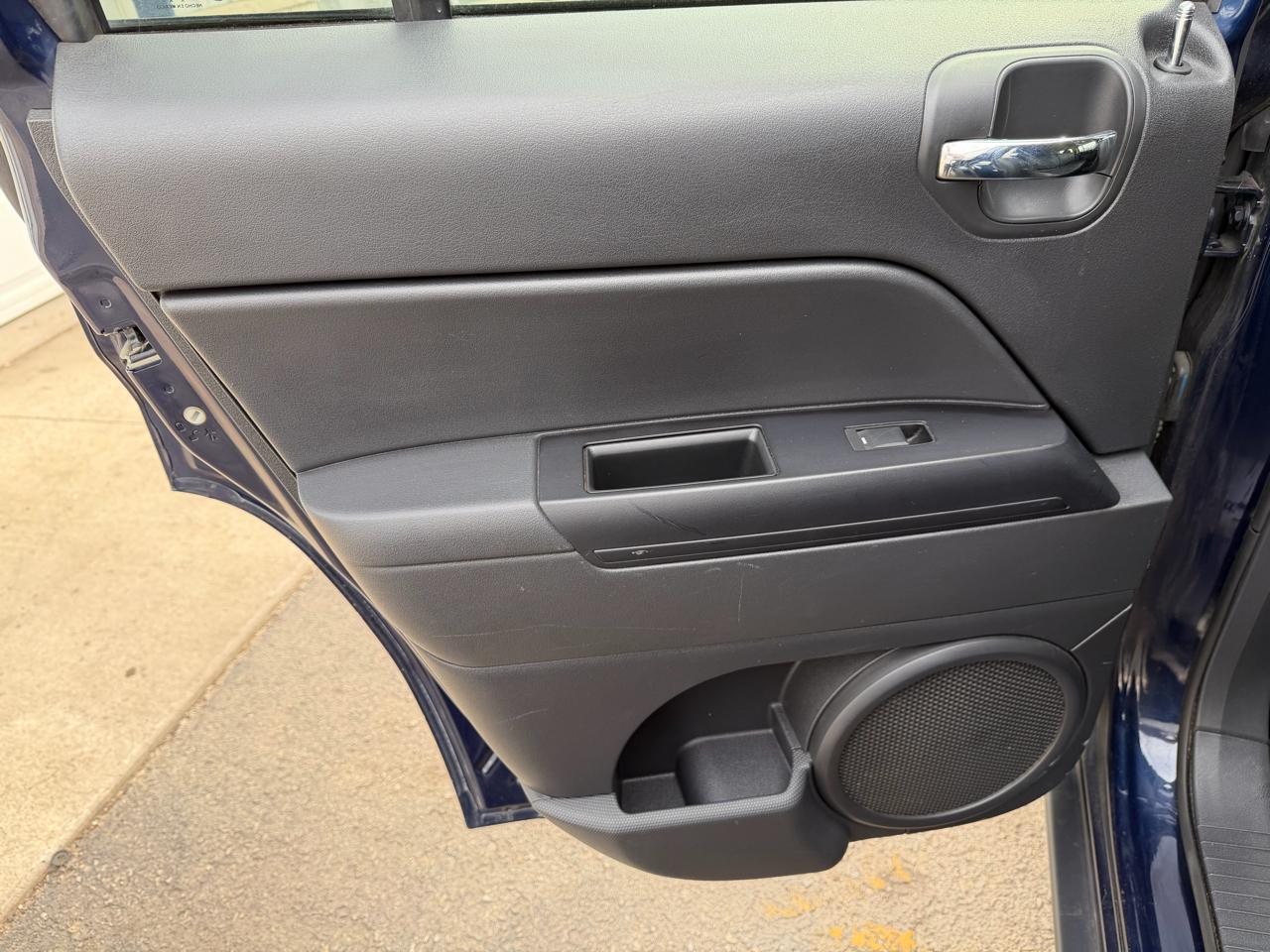 Jeep Patriot 4WD 4dr High Altitude Edition 2016