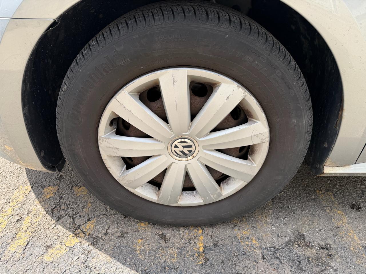 Volkswagen Passat 4dr Sdn 2.5L Auto S 2013