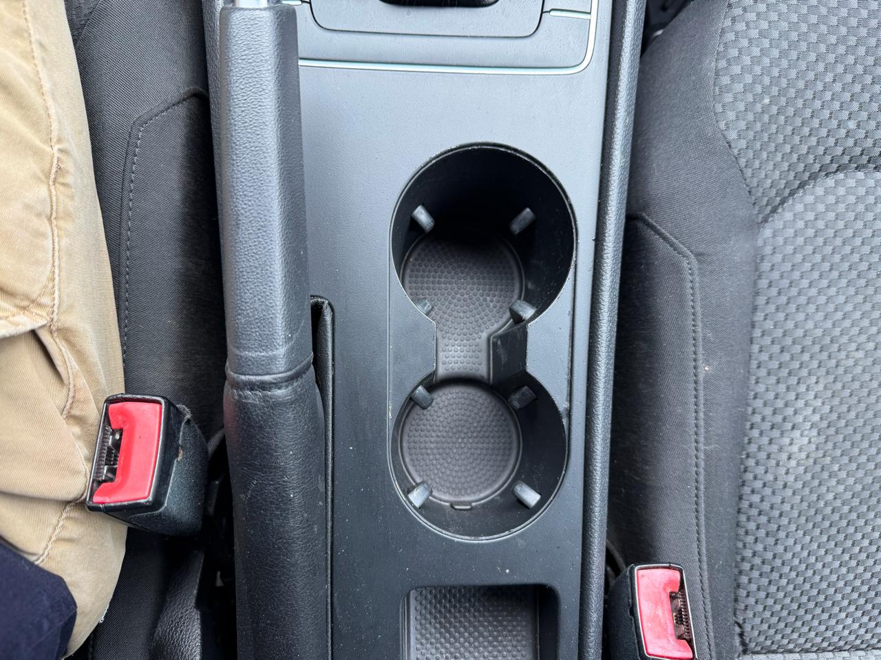 Volkswagen Passat 4dr Sdn 2.5L Auto S 2013