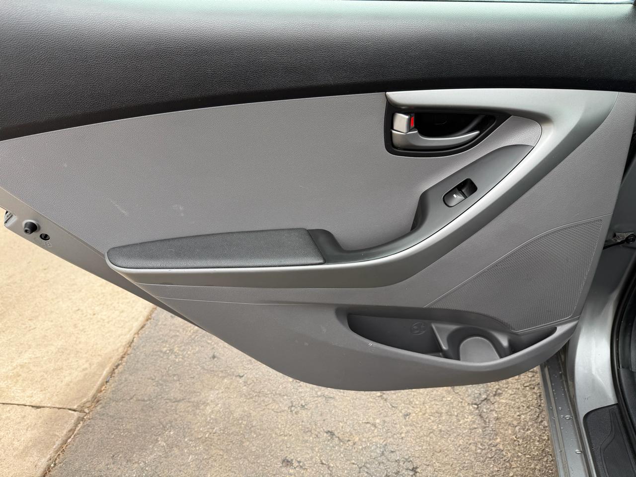 Hyundai Elantra 4dr Sdn Auto SE 2014