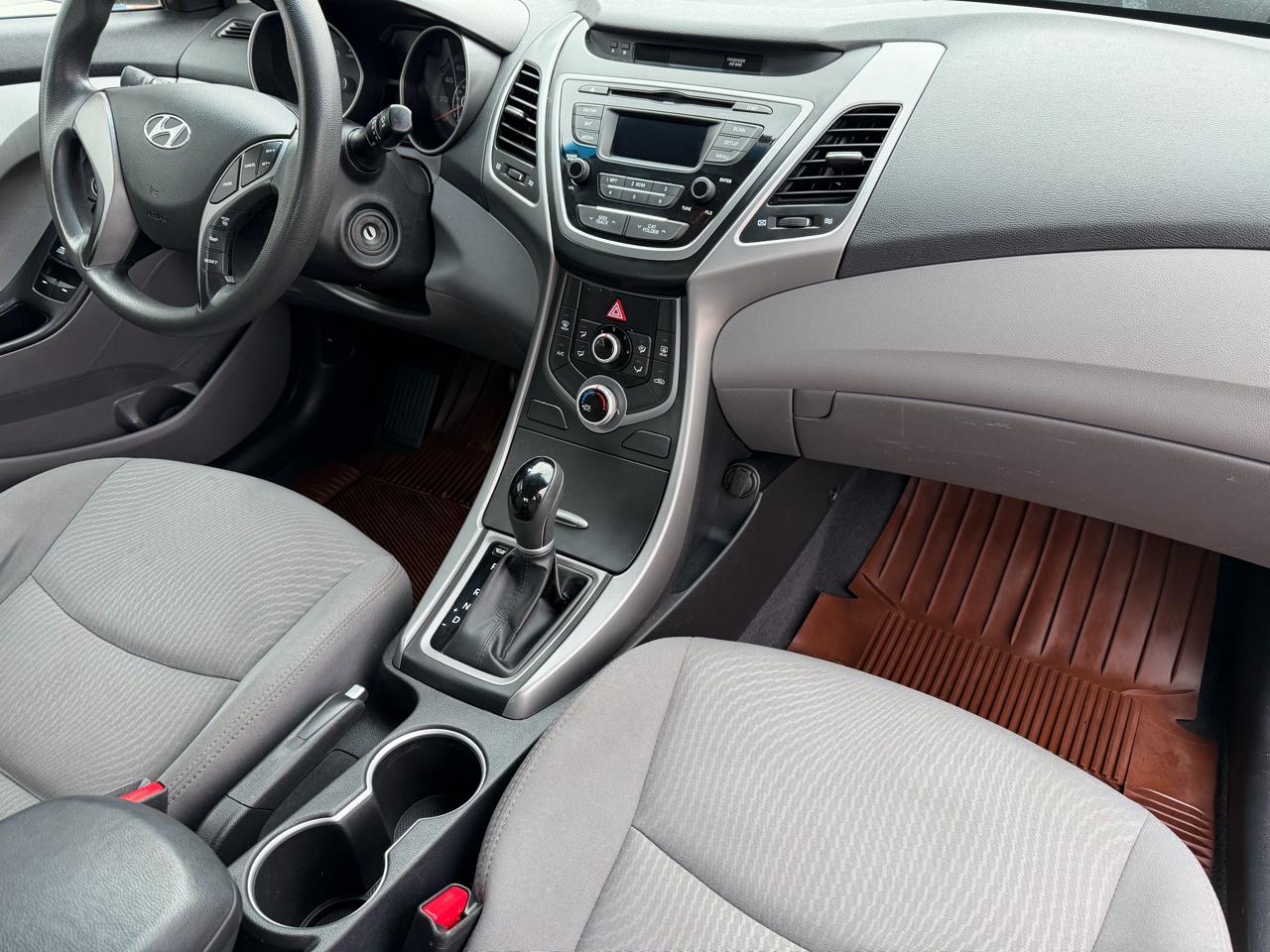 Hyundai Elantra 4dr Sdn Auto SE 2014