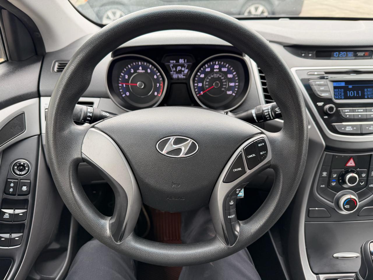 Hyundai Elantra 4dr Sdn Auto SE 2014