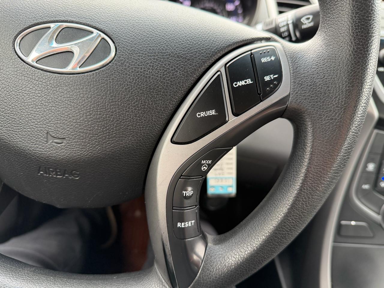 Hyundai Elantra 4dr Sdn Auto SE 2014