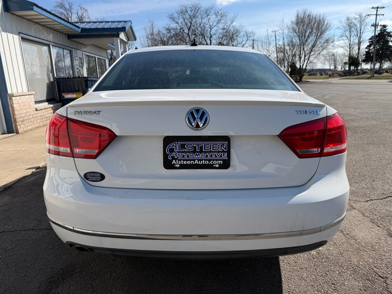 Volkswagen Passat 4dr Sdn 2.0L DSG TDI SEL Premium 2014