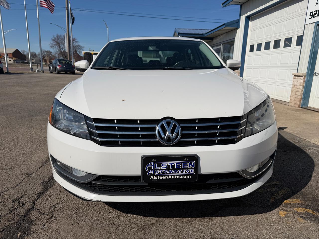 Volkswagen Passat 4dr Sdn 2.0L DSG TDI SEL Premium 2014