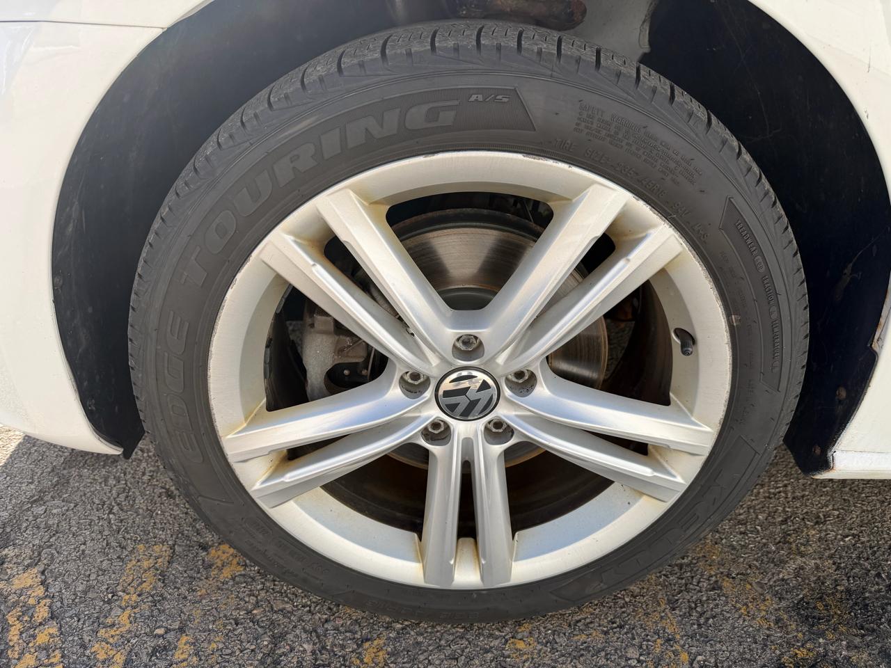 Volkswagen Passat 4dr Sdn 2.0L DSG TDI SEL Premium 2014