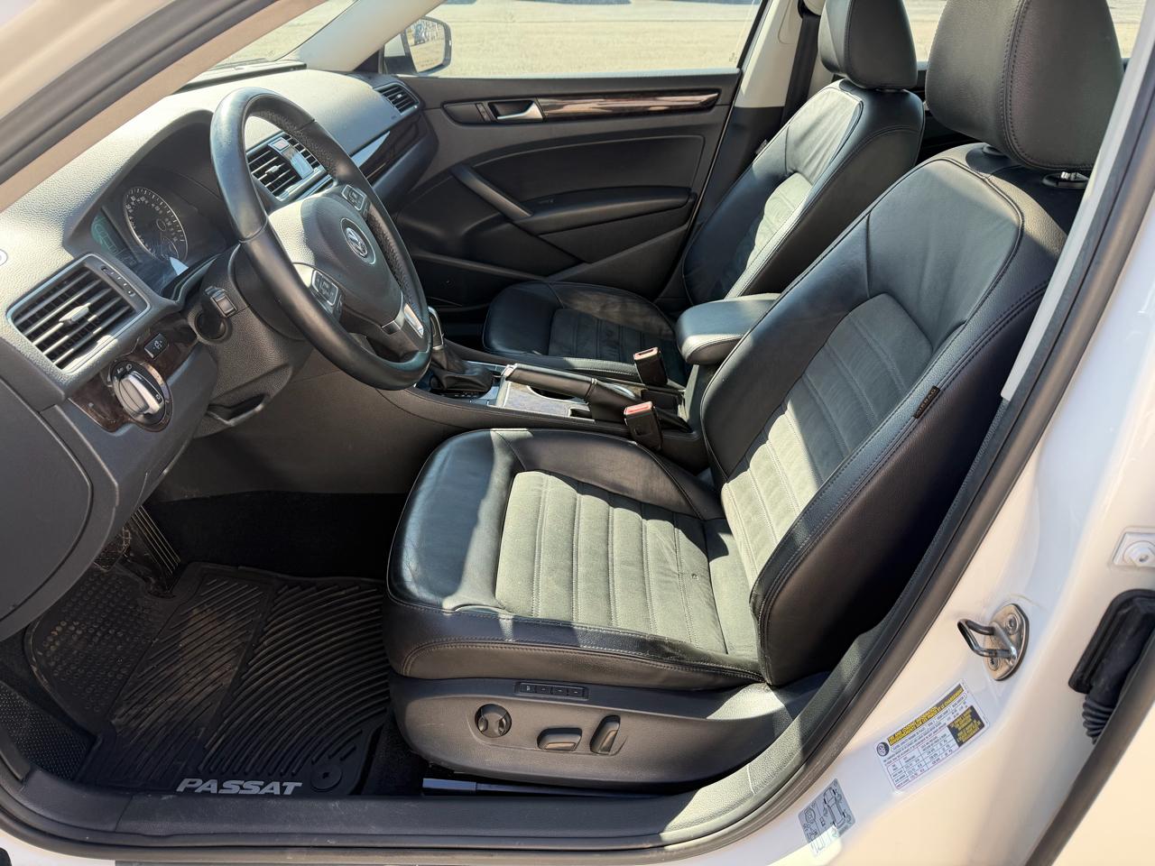 Volkswagen Passat 4dr Sdn 2.0L DSG TDI SEL Premium 2014