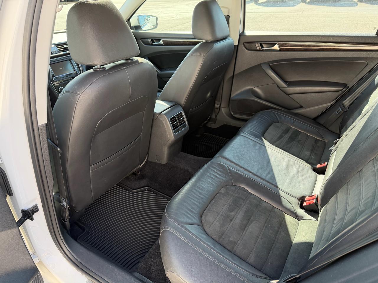 Volkswagen Passat 4dr Sdn 2.0L DSG TDI SEL Premium 2014