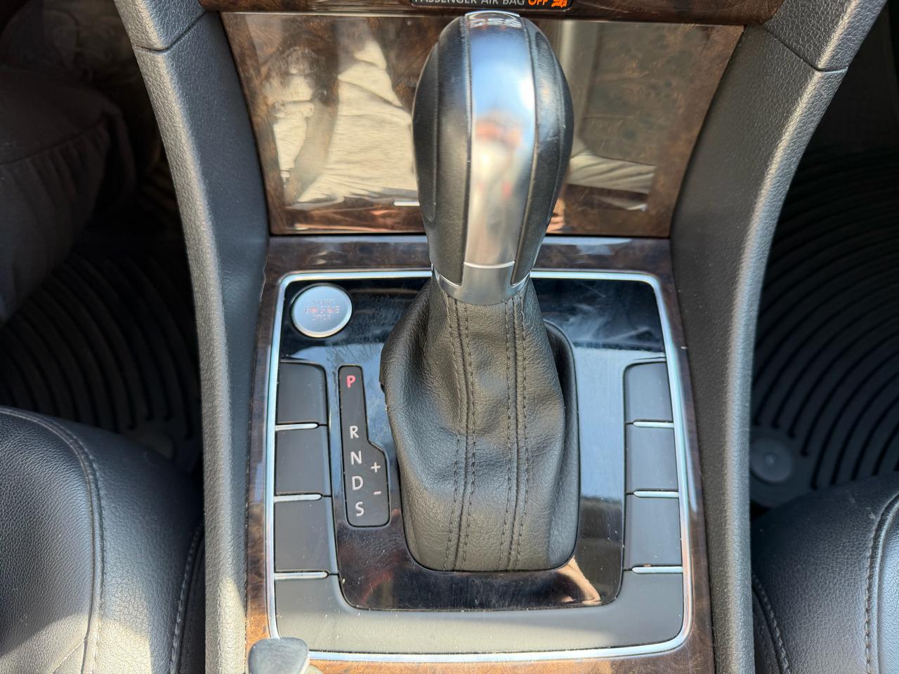 Volkswagen Passat 4dr Sdn 2.0L DSG TDI SEL Premium 2014