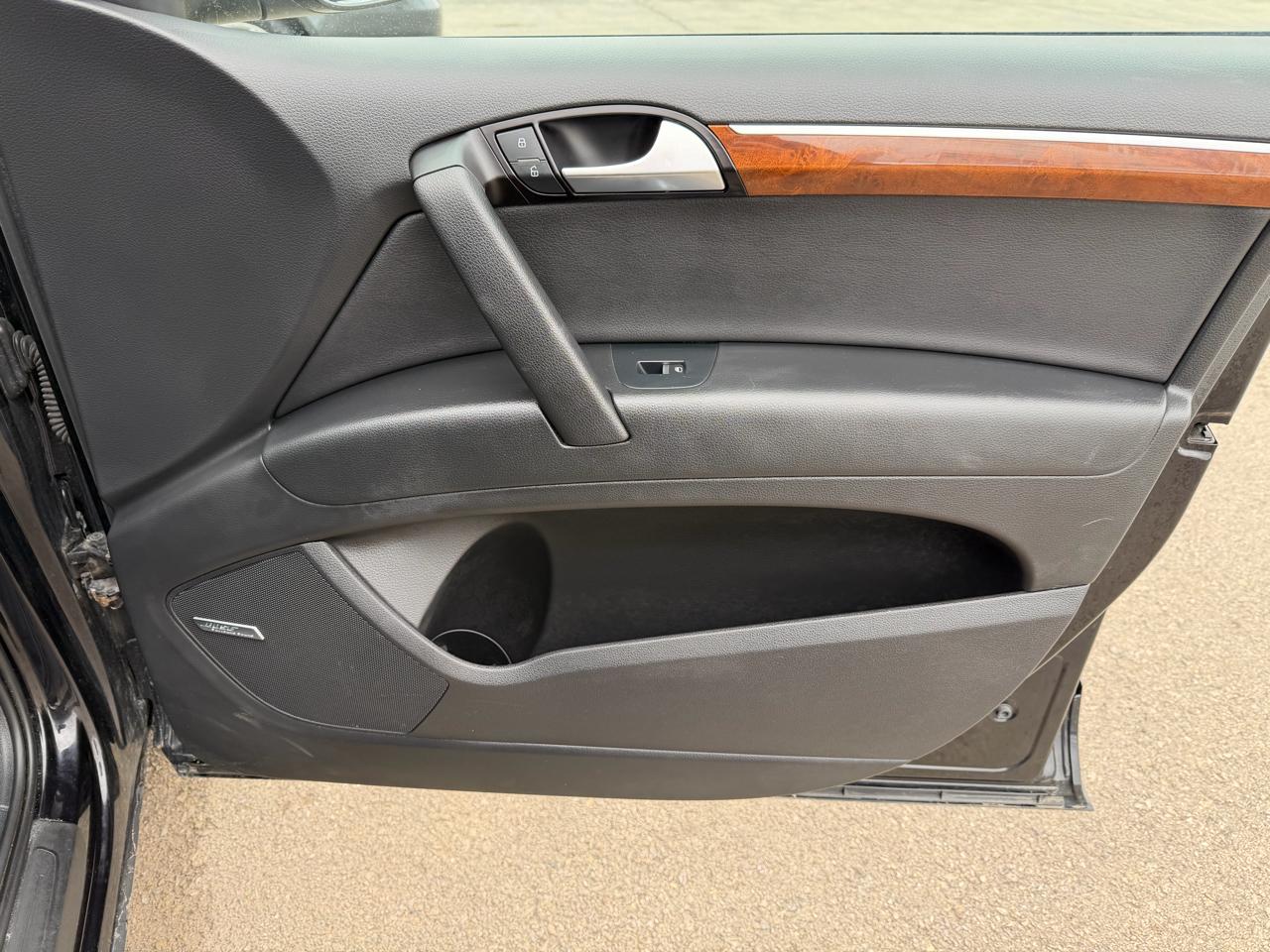 Audi Q7 quattro 4dr 3.0L TDI Premium Plus 2015