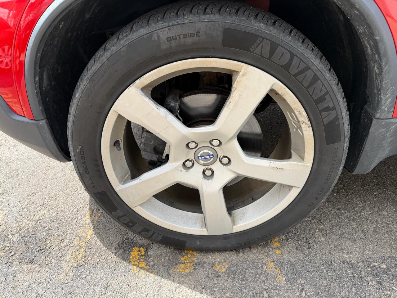 Volvo XC90 AWD 4dr I6 R-Design 2010