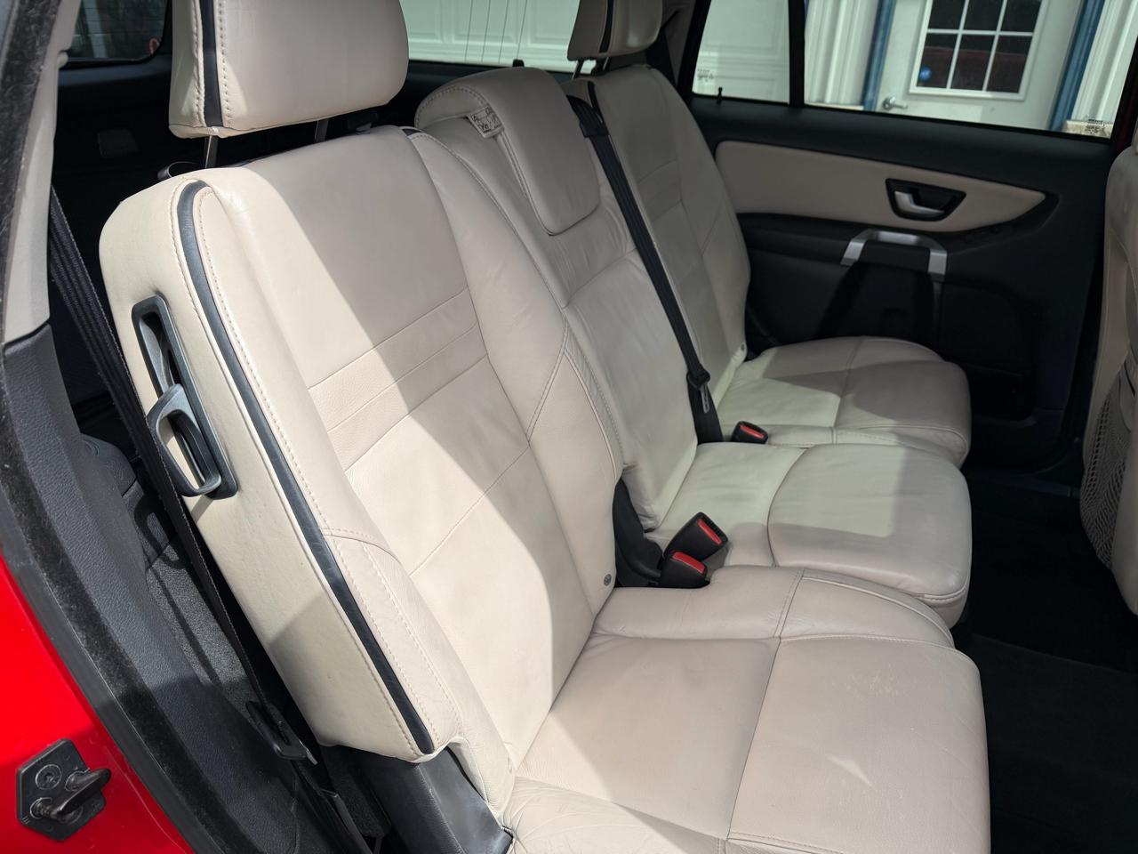 Volvo XC90 AWD 4dr I6 R-Design 2010