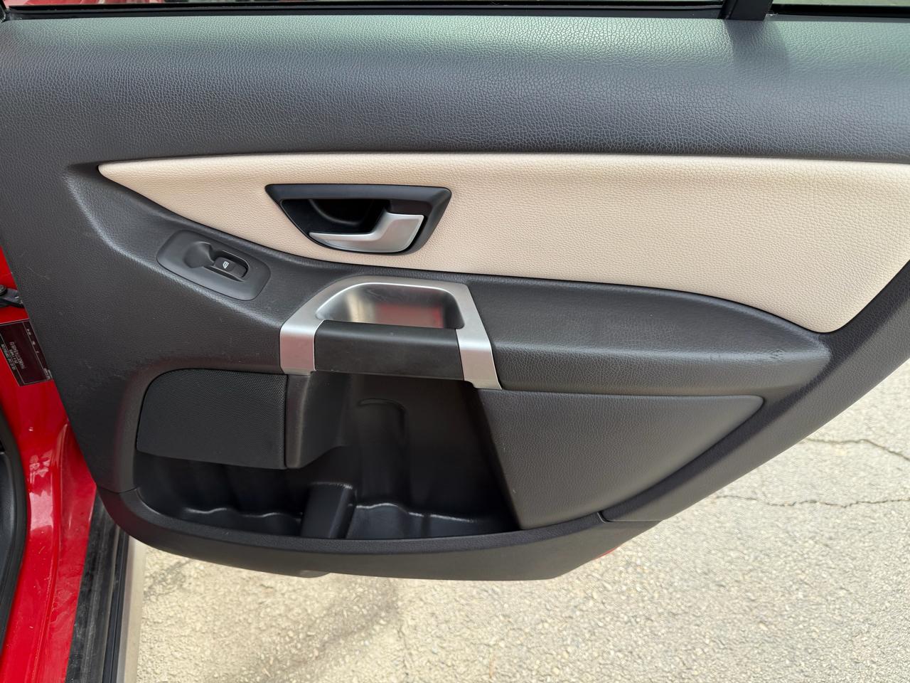 Volvo XC90 AWD 4dr I6 R-Design 2010