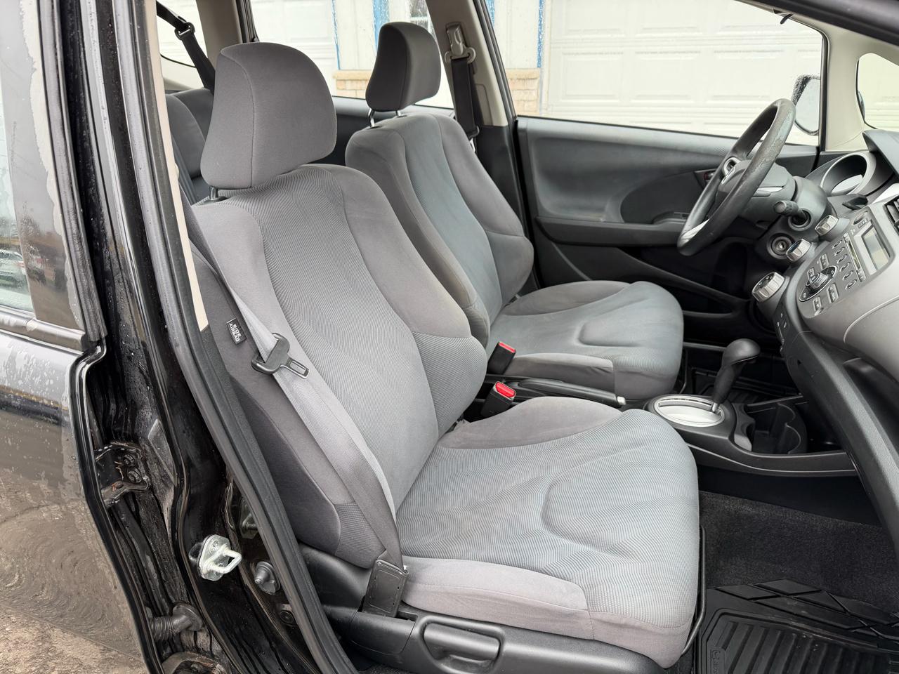 Honda Fit 5dr HB Auto 2012